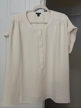 Ann Taylor Ivory Short-Sleeve Button Henley Blouse